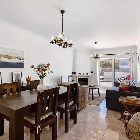 V2 A 400 M Da Da Falesia * Albufeira