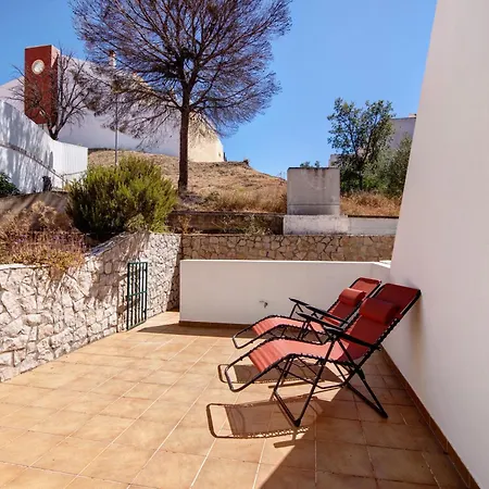 V2 A 400 M Da Da Falesia Vakantiehuis *