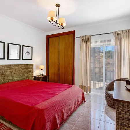 Holiday home V2 A 400 M Da Da Falesia Albufeira